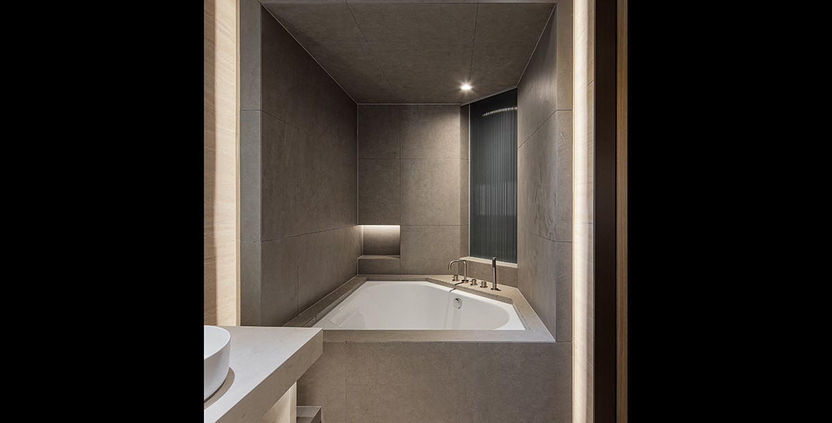 SUITE (AKAW)